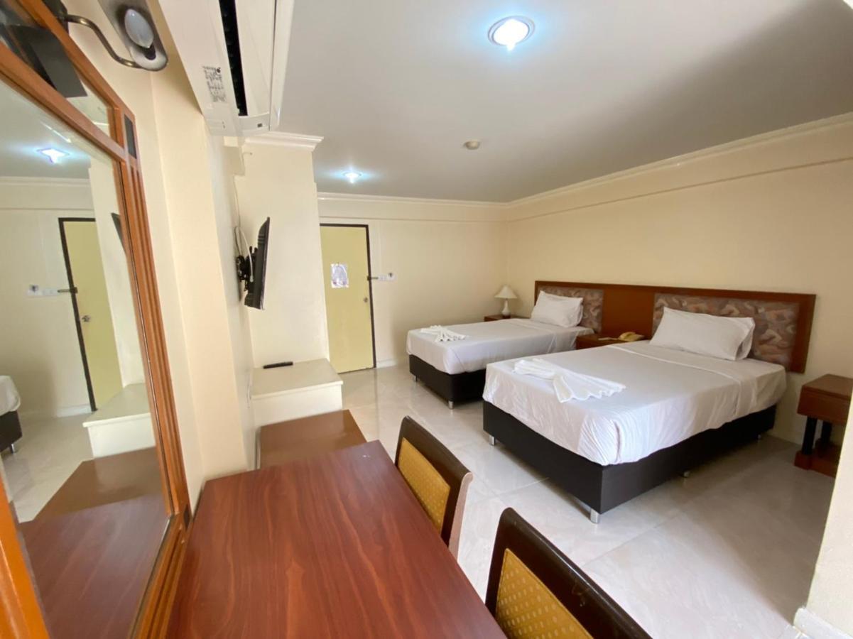 Jumbotel Hotel Bangkok Exterior foto